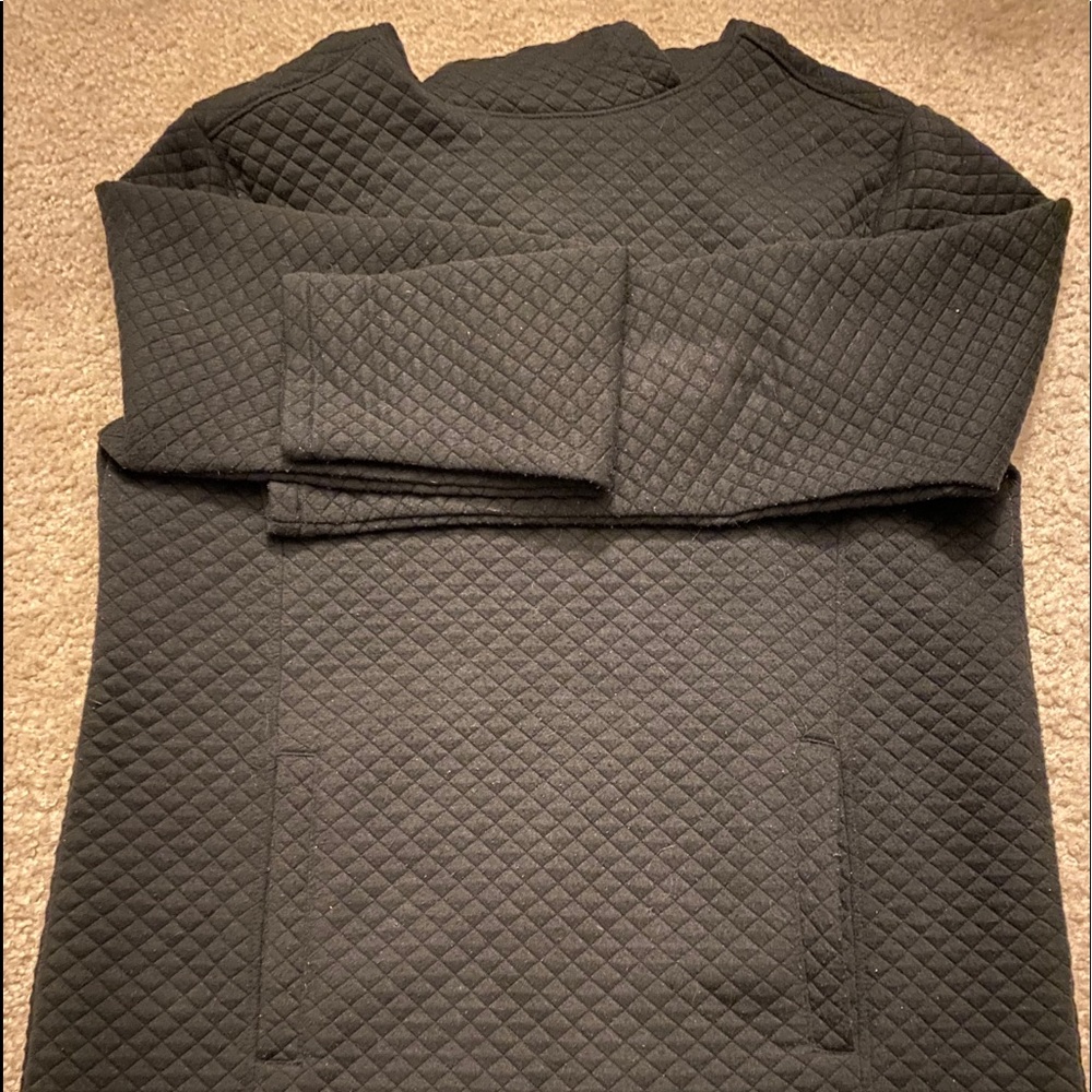 Zyia Medium black hoodie